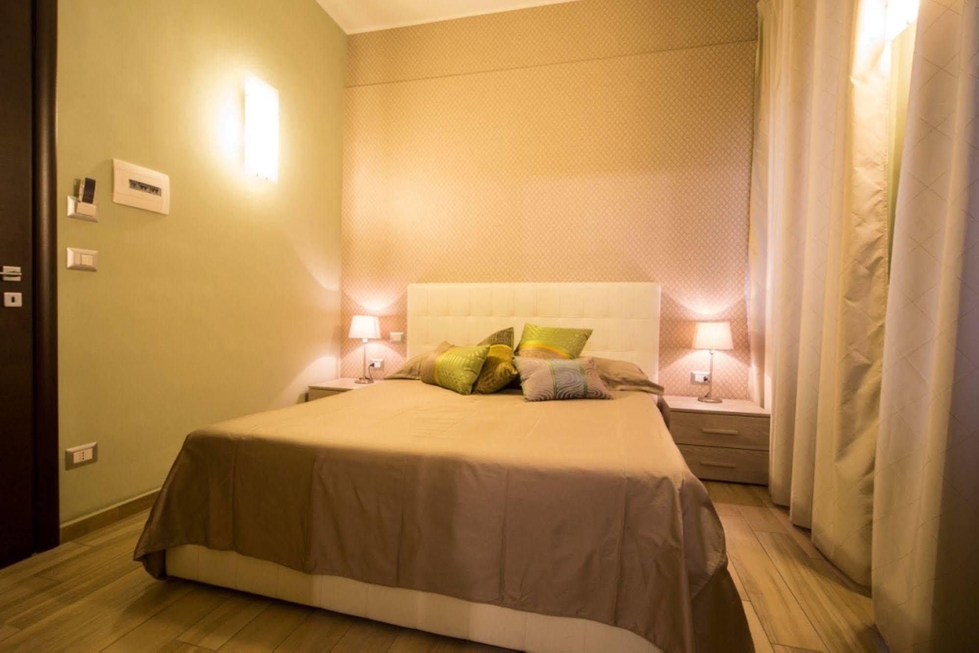 Mikale Rooms Rome Exterior photo